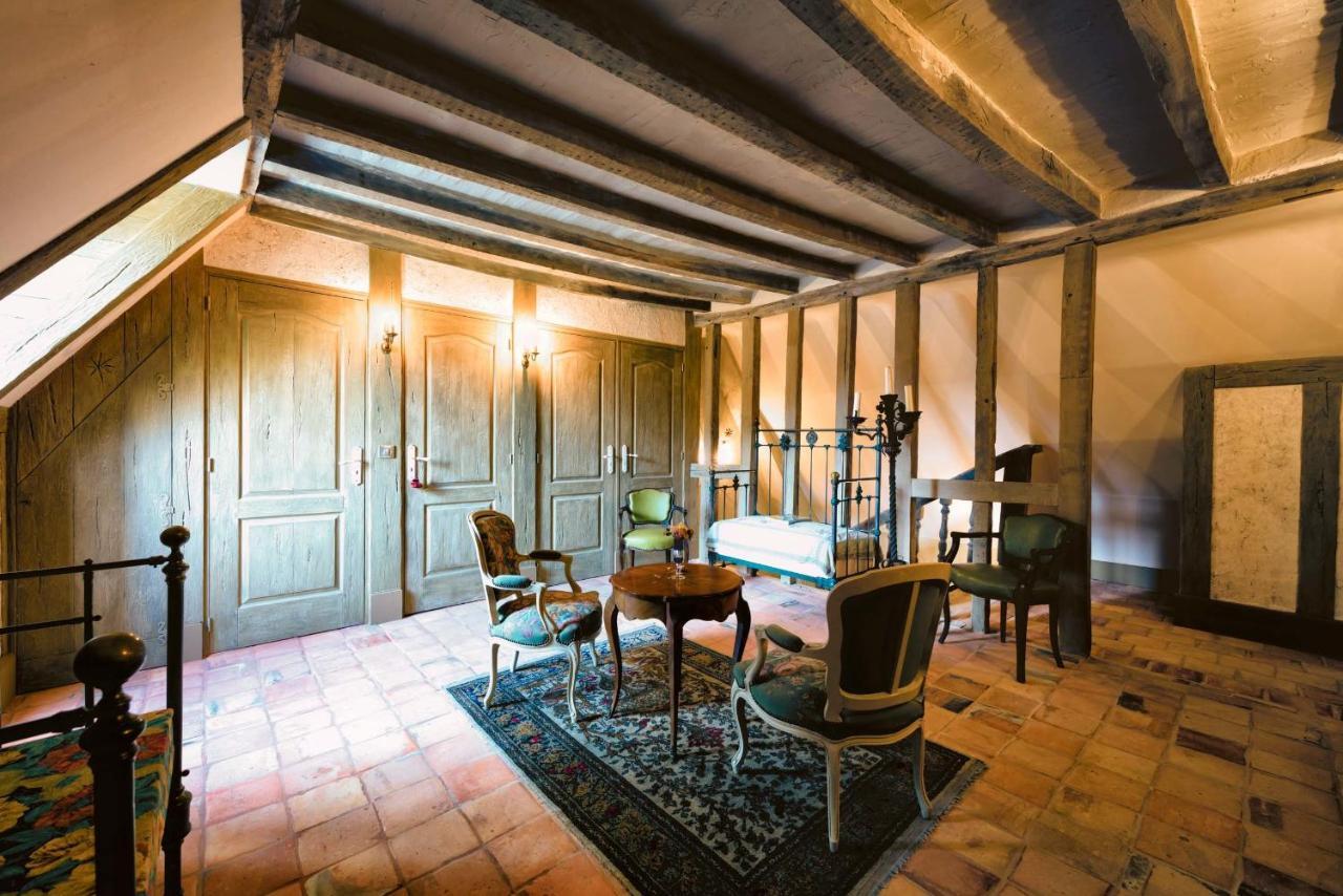 Les Chambres D'Hotes Du Chateau De Saint-Georges Номер фото